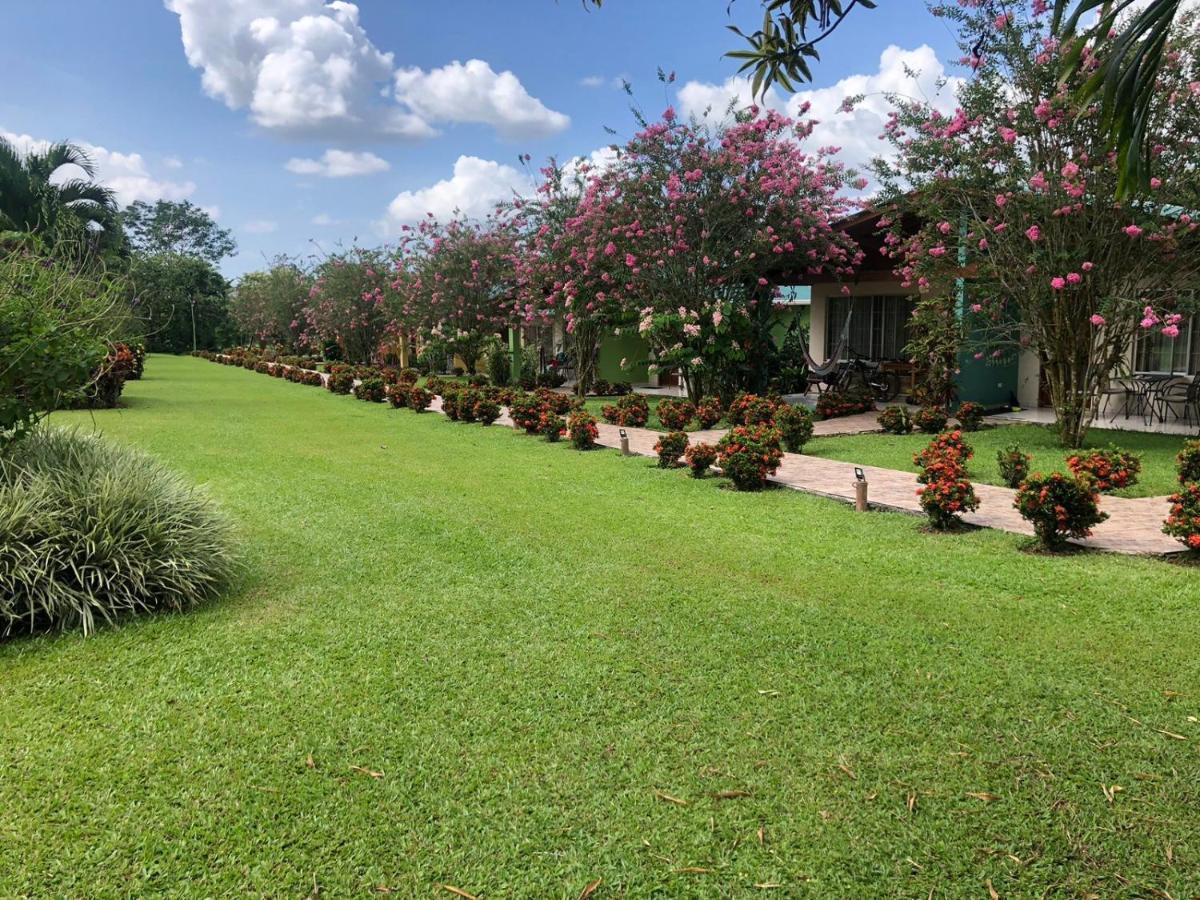 Hotel Villas Vilma La Fortuna Exterior photo
