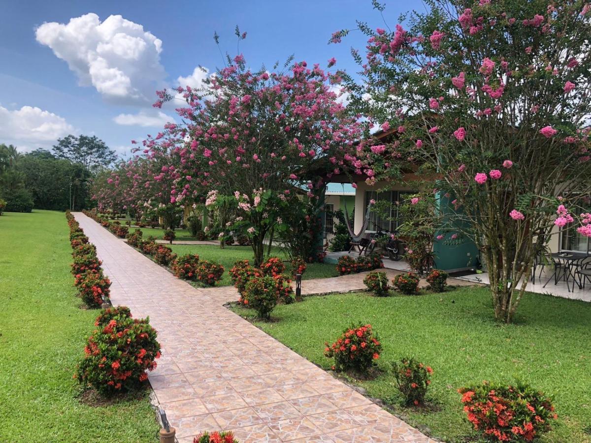 Hotel Villas Vilma La Fortuna Exterior photo